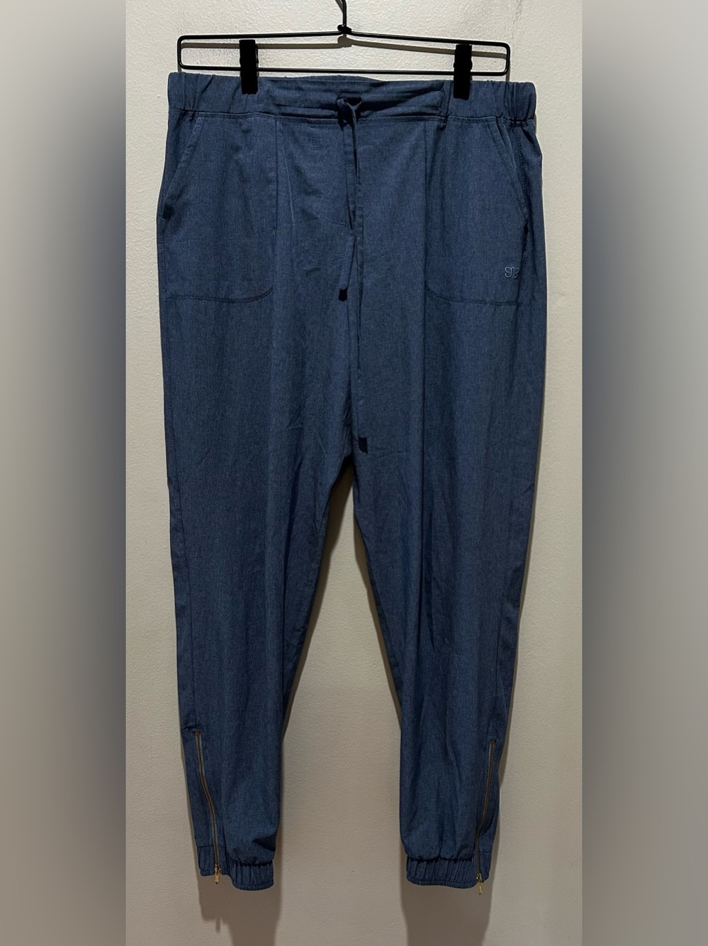 Albion Jetsetter Light Blue Lightweight Joggers Pants - Women’s Size Medium